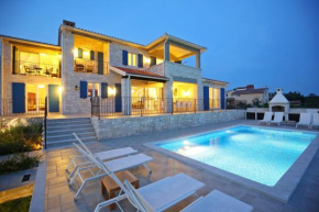 Villa Babudri near Poreč for 10 people with jacuzzi & spa